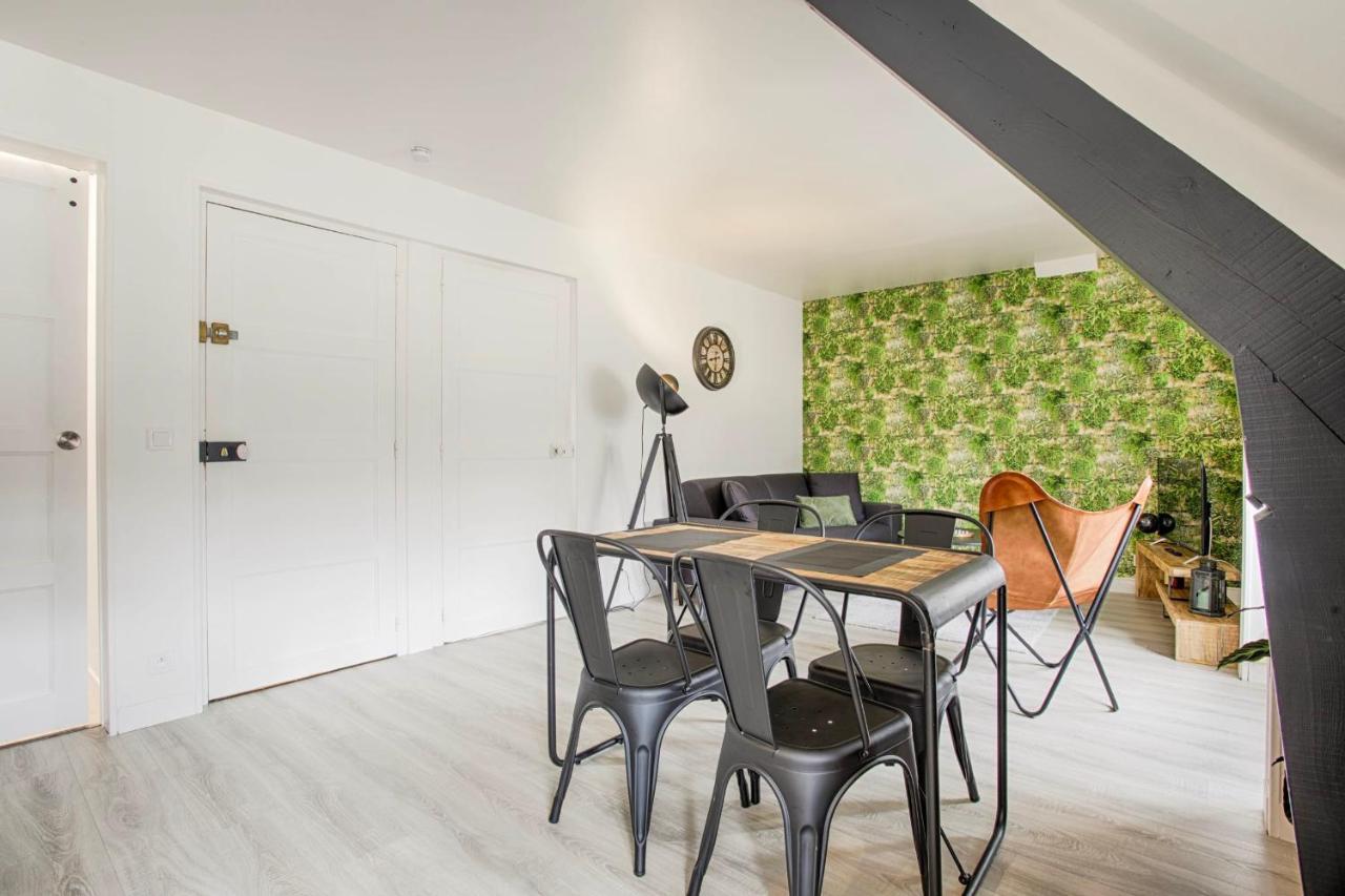 דירות פאלז La Casa Centra Charm At Falaise'S Downtown מראה חיצוני תמונה